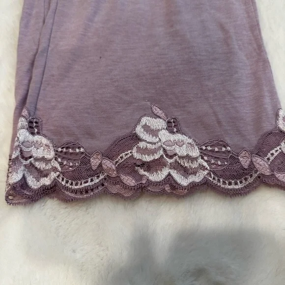 Natori Lilac Sleepwear with Lace Detail - Picture 7 of 7